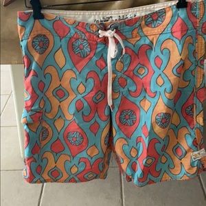 Men’s Boardshorts size 32 Billabong